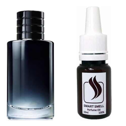 Парфюмерная отдушка 10 мл c аналогом Christian Dior, Sauvage. Товар на фото справа, слева – пример оригинального флакона.