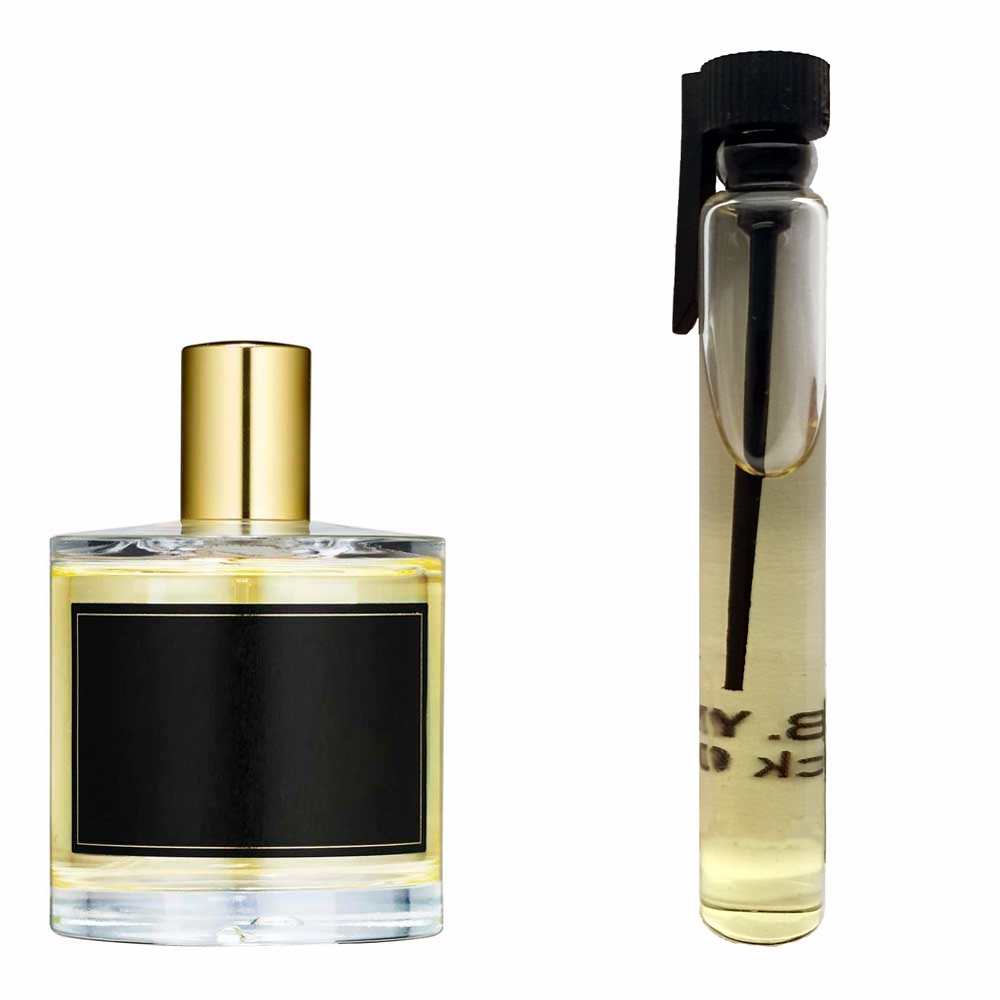 Пробник духів 3 мл з аналогом Zarkoperfume, Molecule №8. Товар на фото праворуч, ліворуч - приклад орігінального флакону.